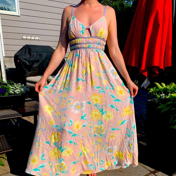 Free People dress. Perfect for summer weddings. - Picture 1 of 2